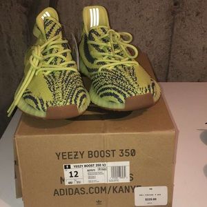 Yeezy 350 v2
